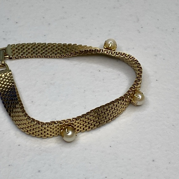 Gold Tone Mesh Faux Pearl Bracelet - Picture 7 of 7